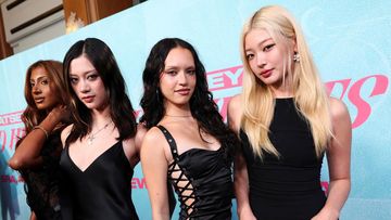 KATSEYE Tampil Anggun di Screening Dokumenter Wild Hearts di Los Angeles