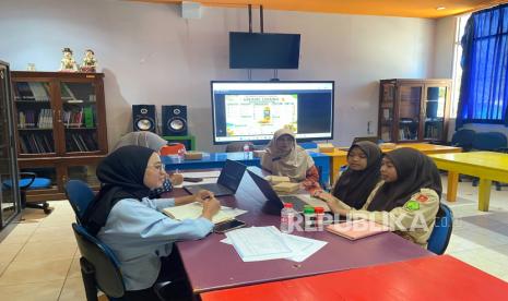 PLN UID Yogyakarta Antarkan Dua Inovasi Siswa ke Final Nasional FIKSI 2026