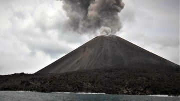 Gunung Anak Krakatau: Destinasi Wisata yang Menarik untuk Mendaki dan Berwisata