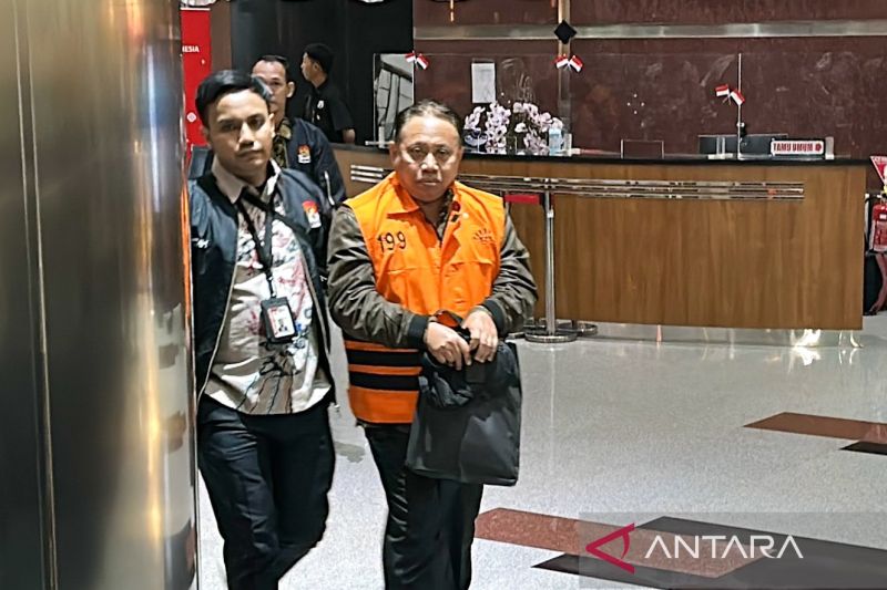 KPK Sita Dokumen Penitipan Calon Maba Unsoed Setelah Geledah Enam Lokasi