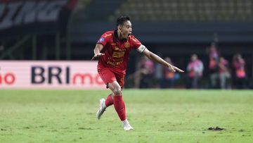Persija vs Persib: Pertandingan Sengit di GBK yang Penuh Cinta